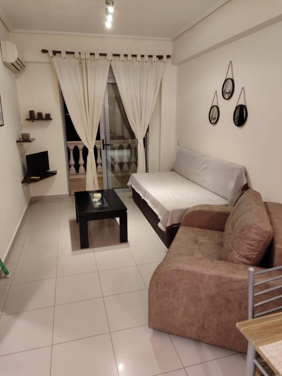 Adam Apartments Sarandë Exteriér fotografie